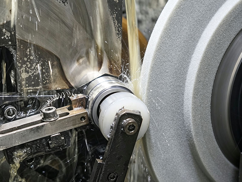 Grinding machine operation